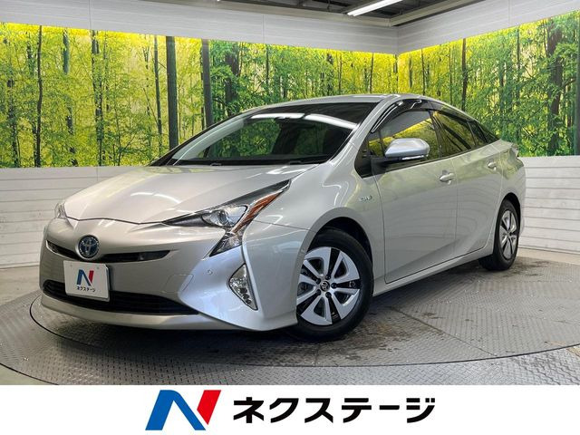 トヨタ プリウス 