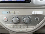 気になるお車がありましたら右の電話番号から直接お店にお問い合わせください。支払方法から車両情報、状態までなんでもご説明させて頂きます。スタッフ一同ご連絡お待ちしております。