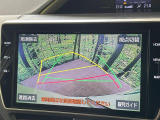 【バックカメラ】駐車時に後方がリアルタイム映像で確認できます。大型商業施設や立体駐車場での駐車時や、夜間のバック時に大活躍!運転スキルに関わらず、今や必須となった装備のひとつです!