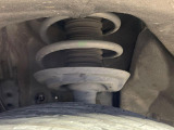 お車を安心してお乗りいただく為には、足回りの定期点検が欠かせません。サービスサポート(有償保証)では無料点検もご提供しており、安心のカーライフをお過ごしいただけるサポート体制が整っています。