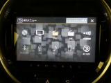 【オーディオ選択画面】AM/FMの切替や、交通情報もこちらの画面から選択できます。