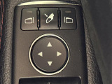 【電動格納ミラー】運転席のスイッチで、ドアミラーの開閉や角度の調整ができます。