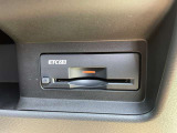 ETC2.0が運転席右下にあります。