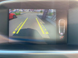 【パークアシスト・カメラ】駐車時に後方がリアルタイム映像で確認できます。大型商業施設や立体駐車場での駐車時や、夜間のバック時に大活躍!運転スキルに関わらず、今や必須となった装備のひとつです!