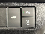 【パワーバックドア】スマートキーや運転席のボタンを押すだけでリアゲートが自動で開閉します!荷物を持っている時や、高い位置にあるバックドアを閉める際に便利な機能です♪