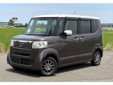 車両の品質管理は室内展示場を完備しておりますので、品質を保った状態の車両をご覧いただけます。