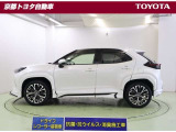 車線はみ出し防止警告【レーンアシスト】、衝突予防および衝突安全システム【PCS】で安心を。障害物や歩行者などを検知、警告してくれる【クリアランスソナー】がトラブルを未然に防ぐサポートをしてくれます。