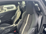 お車をお探しのお客様、ご購入までの流れや疑問点など一つ一つ丁寧にご説明させていただきます。 お客様にご納得頂ける一台を一緒にお探しいたしますので、当店へ是非どうぞ!