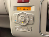 フルオートエアコンで1年中車内は快適!