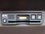 ■【ETC車載器】が装備されています。セットアップをしてお渡しとなり、ETCカードを差し込むだけで高速道路の利用が可能です。