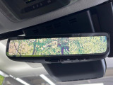 【デジタルインナーミラー】後席の大きな荷物や同乗者で後方が確認しづらい時でも安心!カメラが撮影した車両後方の映像をルームミラー内に表示。クリアな視界で状況の確認が可能です!