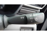 ライトもAUTO機能が付いていて、暗くなると自動で点灯し、明るくなると自動で消灯するので、大変お役にたちますよ!!