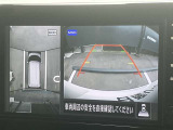 アラウンドビューモニター装備!空から見ているような映像によって不慣れな場所での車庫入れや縦列駐車等はもちろん狭い道でのすれ違いも安心♪