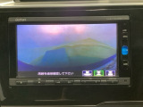 【バックカメラ】運転が苦手な方も車庫入れラクラクです!ギアをリバースに入れれば自動的に切り換わりますので、面倒な操作は不要です♪狭い駐車場もお車を傷つけず安心ですね!