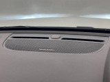 【harman kardon】ハーマンカードンのHi-Fiスペシャリストと共に、モデル別に開発・設計された専用チューニングが臨場感溢れる音響空間を実現しています。