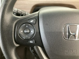 【アダプティブ・クルーズ・コントロール】予め設定した車速内でクルマが自動的に加減速。 前走車との適切な車間距離を維持しながら追従走行し、高速道路でのドライバーの疲労を軽減してくれる嬉しい機能付♪