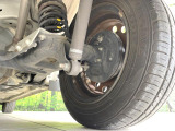 お車を安心してお乗りいただく為には、足回りの定期点検が欠かせません。サービスサポート(有償保証)では無料点検もご提供しており、安心のカーライフをお過ごしいただけるサポート体制が整っています。