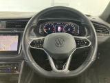 様々なシーンで活躍してくれる多機能なSUV。快適性と安全性を兼ね備えドライバーと車に一体感を。