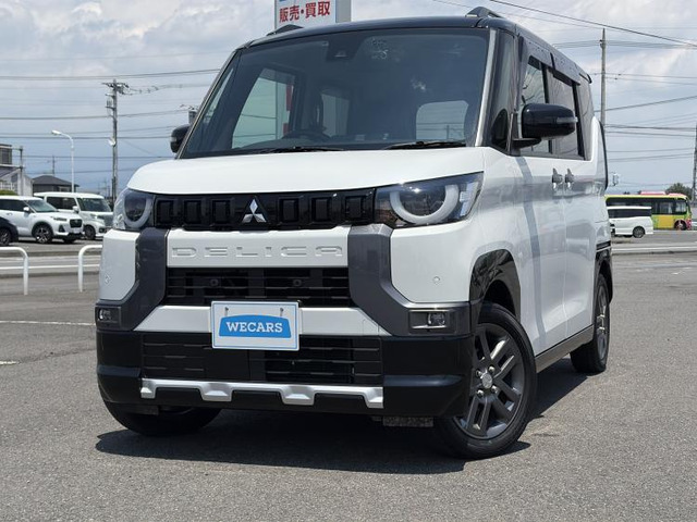 デリカミニ T プレミアム 4WD 