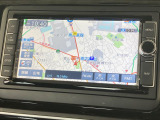スマートフォン感覚で使いこなせるタッチディスプレイや、自然な対話で目的地を設定できる音声認識機能に対応したAVナビゲーションシステムです。ETC2.0と連動したリアルタイム交通情報も受信します。