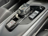 SPORT、ECO、NORMALの3種類のドライブモードを設定☆SPORTモードでは、より力強い加速感☆前後の動きのみで操作できる新デザインの電制シフト☆スイッチ式のパーキングです☆