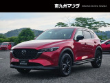 中古車専門再生工場にて熟練専任スタッフが丁寧に清掃、仕上げを実施しております。また、お客様に安心してご検討いただける様、公取協が定める基準に基づき車両検査を実施し、車両状態評価証を発行しております。