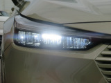 切れにくく明るいLEDヘッドライト装備!