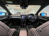XC40 B4 AWD Rデザイン 4WD 
