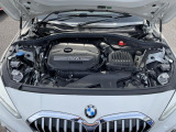 安心のBMW認定中古車は100項目の箇所を徹底的にチェック致します。機械的な箇所や電気系、コンピューターなどをご納車前に点検し、交換基準に達した部品は全て新品に修理返品した後にご納車致します。