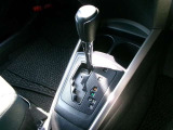 ☆Super CVT-i☆常に効率のよいエンジン回転数をキープし、燃費の向上に貢献します。変速ショックのない滑らかな走りも楽しめます♪