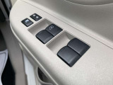 ☆クルマ買ったらエンジンオイル無料のテクノオートリアルです。納車時より走行距離4000キロ又は6ヶ月に一回のペースでご来店していただければ、エンジンオイル交換が無料です!工賃・オイル代金が0円!