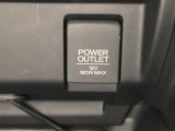 アクセサリーソケットはUSBのアダプターなどをつければ、スマホの充電にも使えます。
