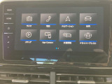 タッチスクリーンを採用。従来のナビゲーションシステムの域を超える、車両を総合的に管理するインフォテイメントシステムです。