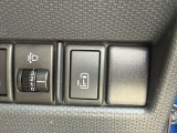 【パワースライドドア】スマートキーや運転席のスイッチでスライドドアの開閉が可能♪電動だから力を入れてドアを開ける必要が無く、小さいお子様でも、重い荷物を持っている時もラクに開け閉めできます♪