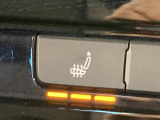◆シートヒーター『三段階で強弱の調節が可能なシートヒーティング機能を装備しております。季節によっては欠かすことのできないポイントの高い装備ではないでしょうか