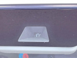 【ホンダセンシング】走行中に前方の車両等を認識し、衝突しそうな時は警報とブレーキで衝突回避と被害軽減をアシスト。より安全にドライブをお楽しみいただけます。