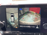 アラウンドビューモニター装備。前後左右4つのカメラから解析した、まるで上から車を見たような画像が映し出され、車の死角や駐車場の線も確認ができるようになります。日産の先進装備の1つです。