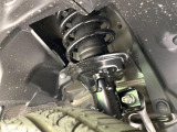 お車を安心してお乗りいただく為には、足回りの定期点検が欠かせません。サービスサポート(有償保証)では無料点検もご提供しており、安心のカーライフをお過ごしいただけるサポート体制が整っています。