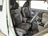 【運転席・助手席】内装ルームクリーニング済みです。しっかり綺麗にしていますので、是非、お確かめください。車に自信があるからこそ、是非一度ご来店頂き内外装も見てもらえると幸いです。