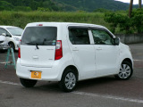 外装も丁寧に磨いております。是非1度実車をご覧ください!