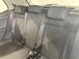 シートは適度な硬さによって長時間の運転でも疲れにくいと定評があります。国産車とは全く違った座り心地ですが、長年培われた欧州の椅子文化をご体感ください。