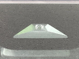【ホンダセンシング】走行中に前方の車両等を認識し、衝突しそうな時は警報とブレーキで衝突回避と被害軽減をアシスト。より安全にドライブをお楽しみいただけます。