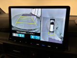 全方位モニターがついています! 車の周囲を360&deg;安全確認できるので、普段の駐車はもちろんの事、縦列駐車や幅寄せの際にも活躍してくれますよ。