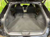 後席を格納すると、これだけの広さが!シーンに合わせたシートアレンジで、大きな荷物も積むことが出来ます♪