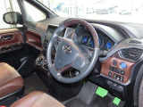 見通しのよいすっきりとした視界で、誰でも運転しやすいです。運転のしやすさは疲れにくさにも繋がりますよ♪