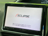 【大画面ナビ】大型9インチナビを装備。存在感のある大画面はインパクト大!ナビ利用時のマップ表示は見やすく、テレビやDVDは臨場感がアップ!いつものドライブがグッと楽しくなります♪