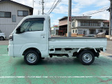 三方開きで荷物の出し入れが楽々ですよ♪