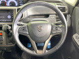 【純正革巻きステアリング】上質な革を使用することで、手にしっかり馴染みとても運転しやすいハンドルです♪