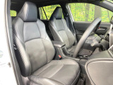 運転席シート廻りは使用感も少なく、良好な状態となっています。前オーナー様が丁寧に使っていたことがよくわかりますね。