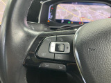 ◆クルーズコントロールにレーダーセンサーを組み合わせ、先行車を測定し設定されたスピードを上限に自動で加減速を行います。一定の車間距離を維持することで、長距離走行でのドライバーの疲労を低減させます。